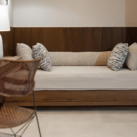 Omma 3* Naxos City