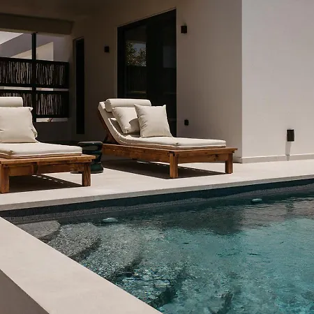 Omma 3* Naxos City